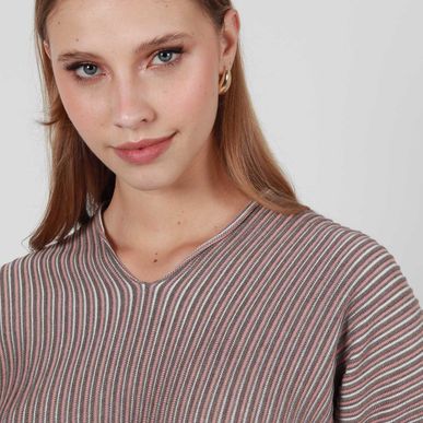 Sweater cuello V manga corta