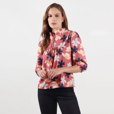 Blusa cuello neru manga 3 cuartos