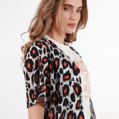 Blusa Cuello V Manga Corta