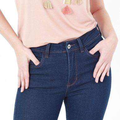 Jean Diva Tiro Medio Bota Skinny