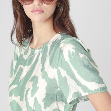 Blusa Cuello Redondo Manga Corta