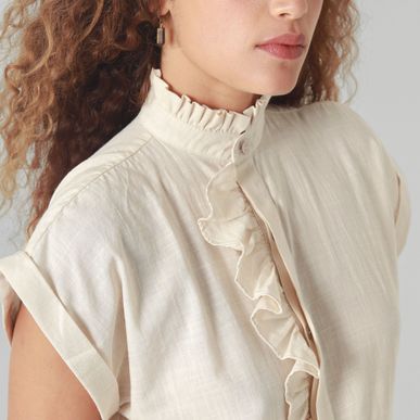 Blusa Cuello Camisero Manga Corta