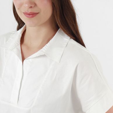 Blusa Cuello Sport Manga Corta