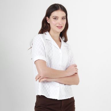 Blusa Cuello Sport Manga Corta