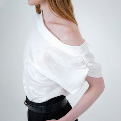 Blusa Cuello Ojal Manga Corta